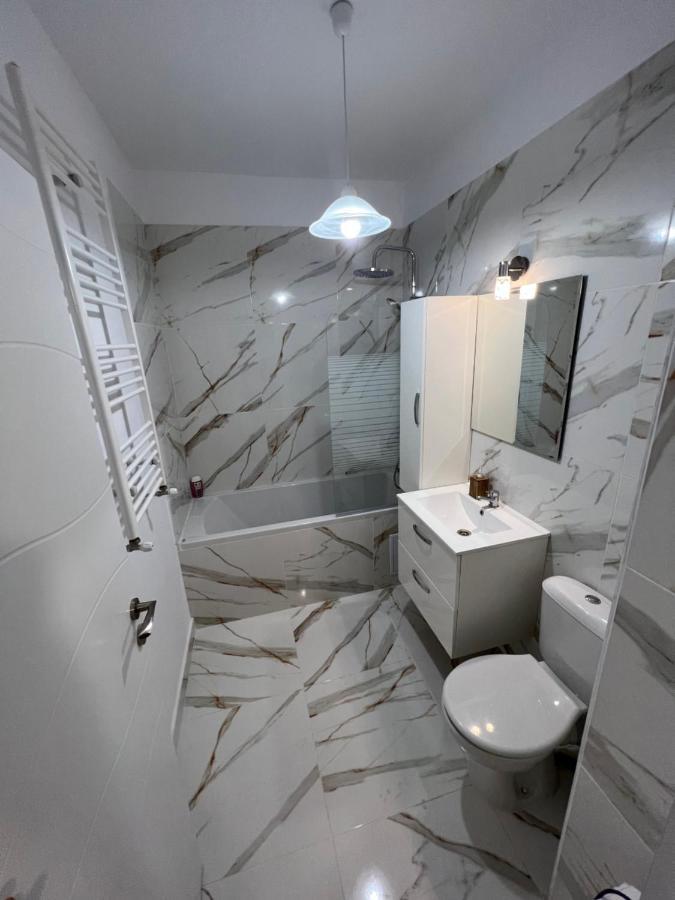 Central Riverfront Apartment Bukarest Exterior foto